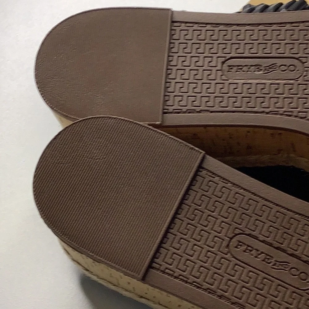 Frye and Co. Size 10 Women’s Black Lavish Wedge Sandal. New With Tags. - Picture 10 of 10